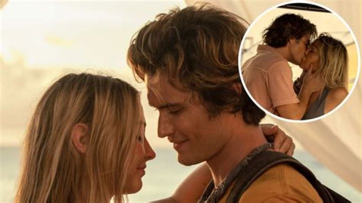 'Outer Banks Casts Quotes on Filming Sex, Kissing Scenes
