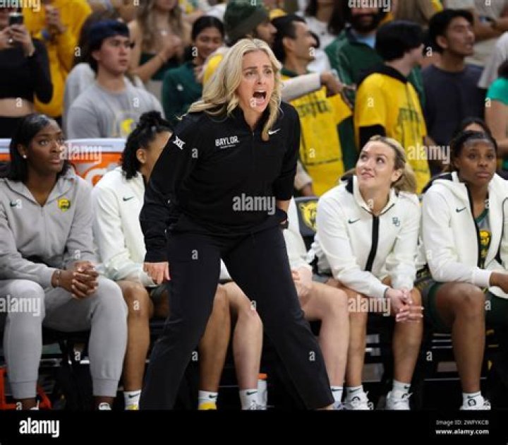 Baylor Girls Basketball Head Coach Nicki Collen Has Three Kids With Her Husaband Tom Collen ·
