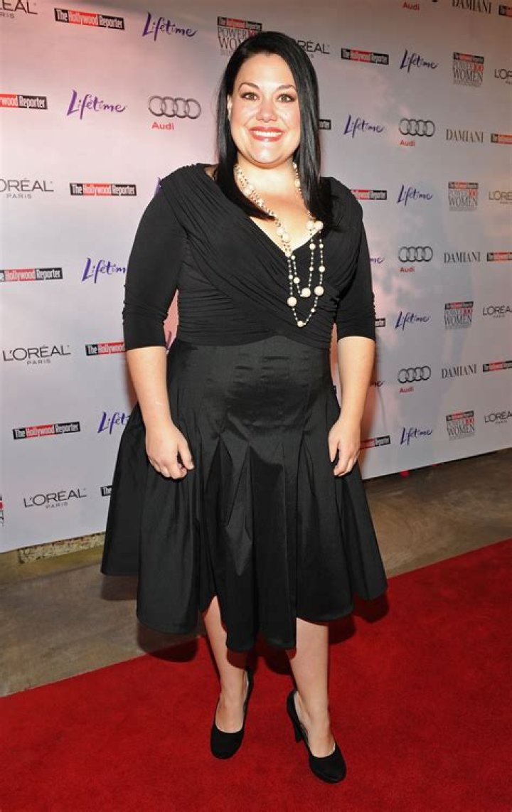 Brooke Elliott |