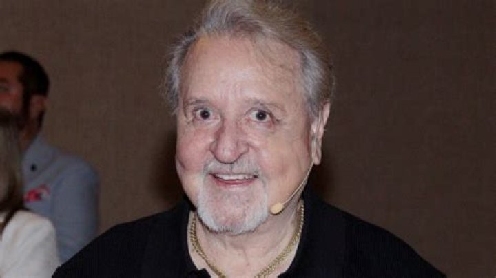 Carlos Villagrán Net Worth |