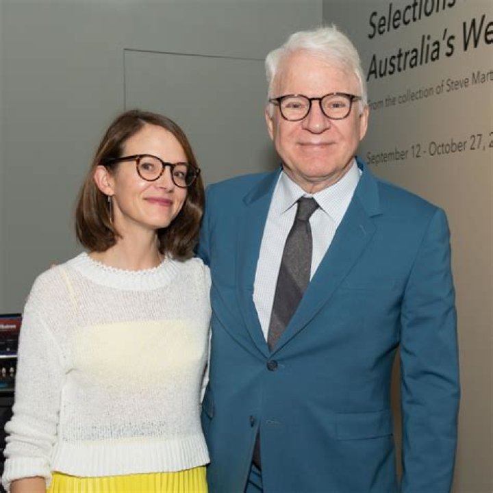 The Surprising Age Gap Of Steve Martin And His Wife