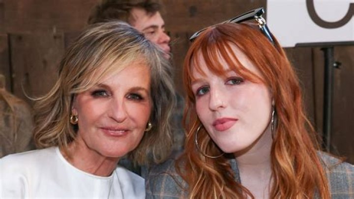 Unveiling Makena Lei Gordon Carnahan: Helen Hunt's Daughter's Journey