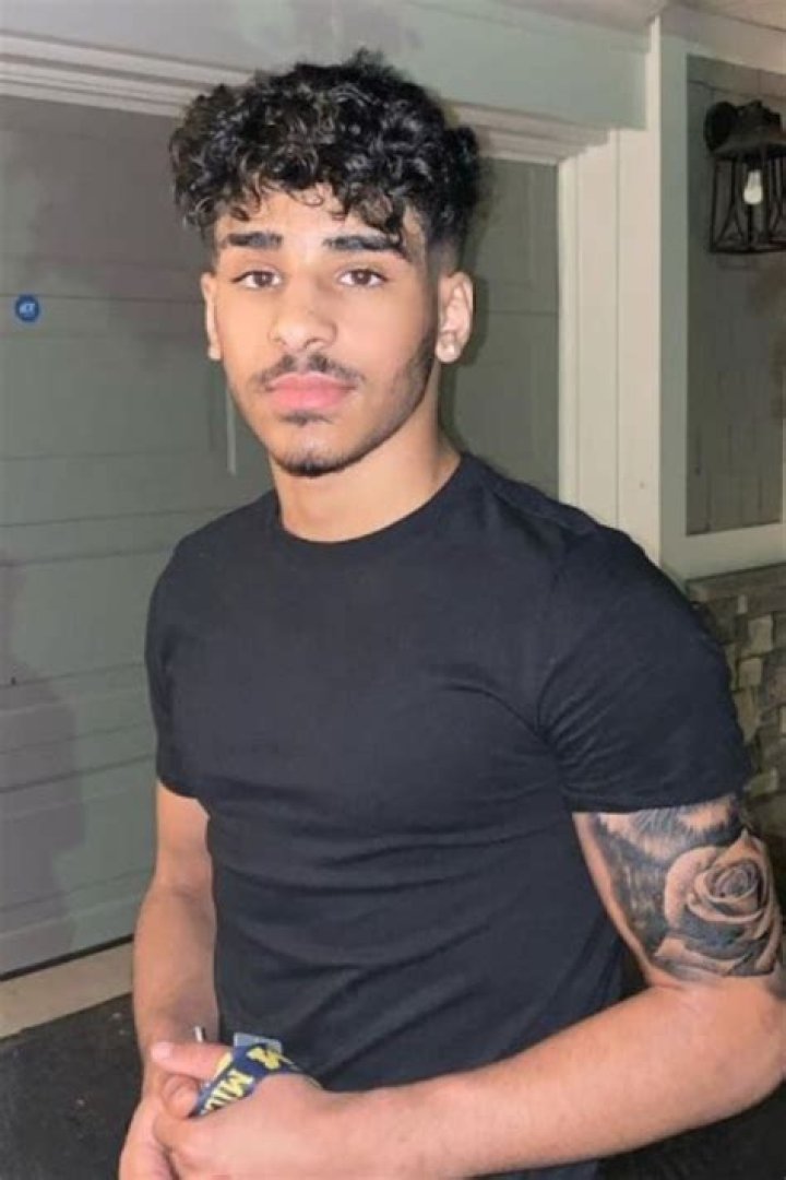 Where Is The Youtuber Turned Boxer From